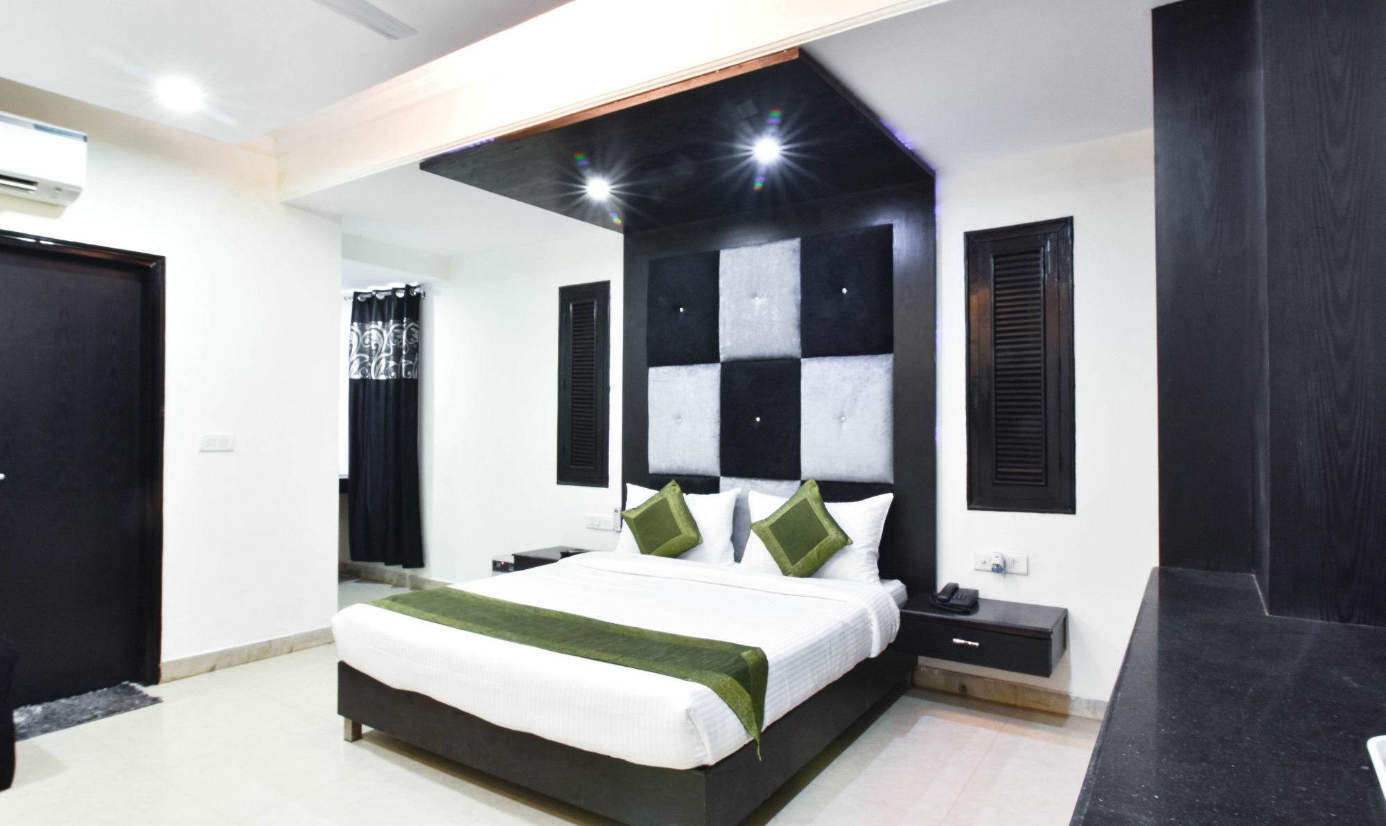 Treebo Mehar Castle Hotel Delhi  Eksteriør billede