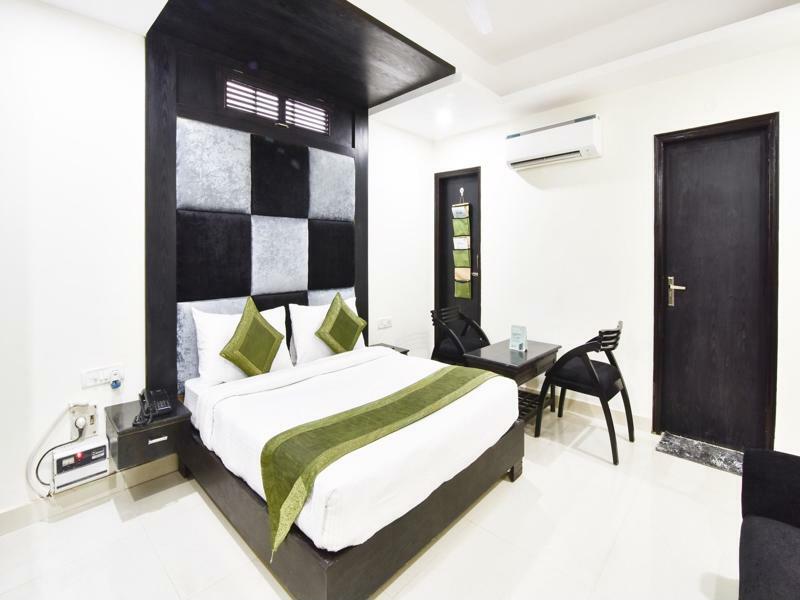 Treebo Mehar Castle Hotel Delhi  Eksteriør billede